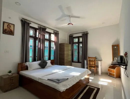 Green Gables Kaziranga (*2 Guest *1 Bedroom *1 Bed *Private Bathroom)
