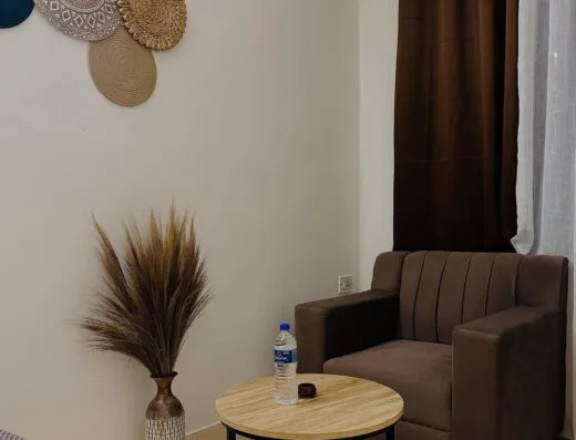 The Boho Villa (*2 Guest *1 Queen Bed *Attached Bathroom)