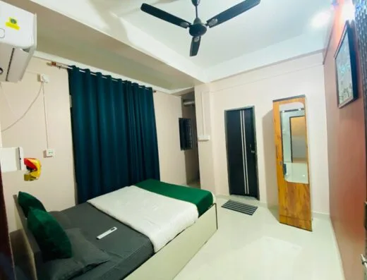 The Blue Eclipse – 2RK Unit (*3 Guest *2 Bed *Kitchennete)