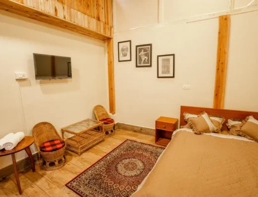 Green View – Rhododendron Lodge (*2 Guest *1 Bedroom *1 King Bed)