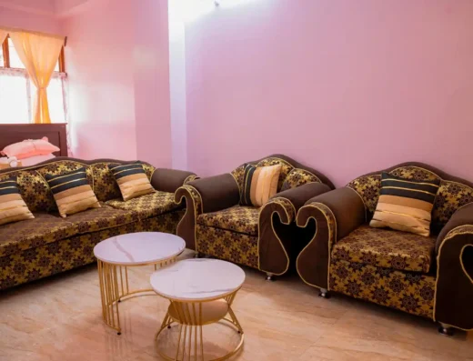 ZNZ Homestay 21 – Superior Bedroom B (*2 Guest *1 Bed *Private Bathroom)